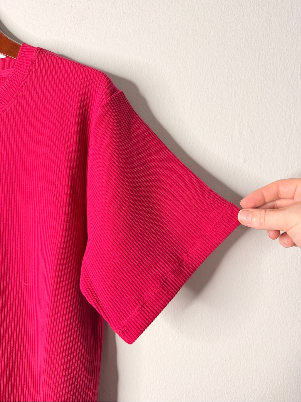 Woolx Delia Merino Wool Ribbed Short Sleeve Top Size Small Pink/Poppy Spark Nwt — image 4 of 8